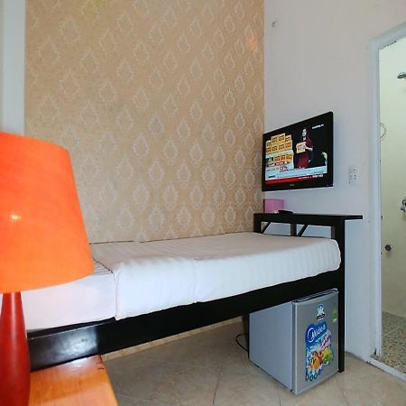 Mad Monkey Hanoi Hostel Dış mekan fotoğraf