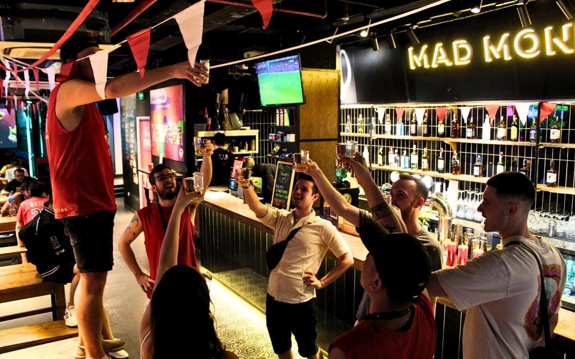 Mad Monkey Hanoi Hostel Dış mekan fotoğraf